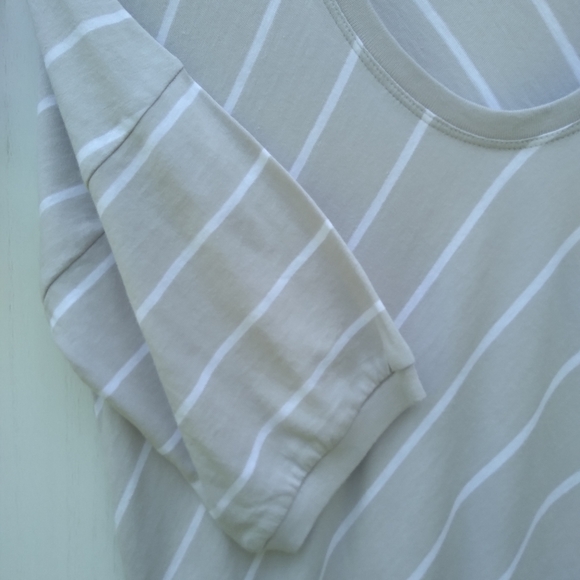 Banana Republic size xs super cute shirt - Picture 3 of 6